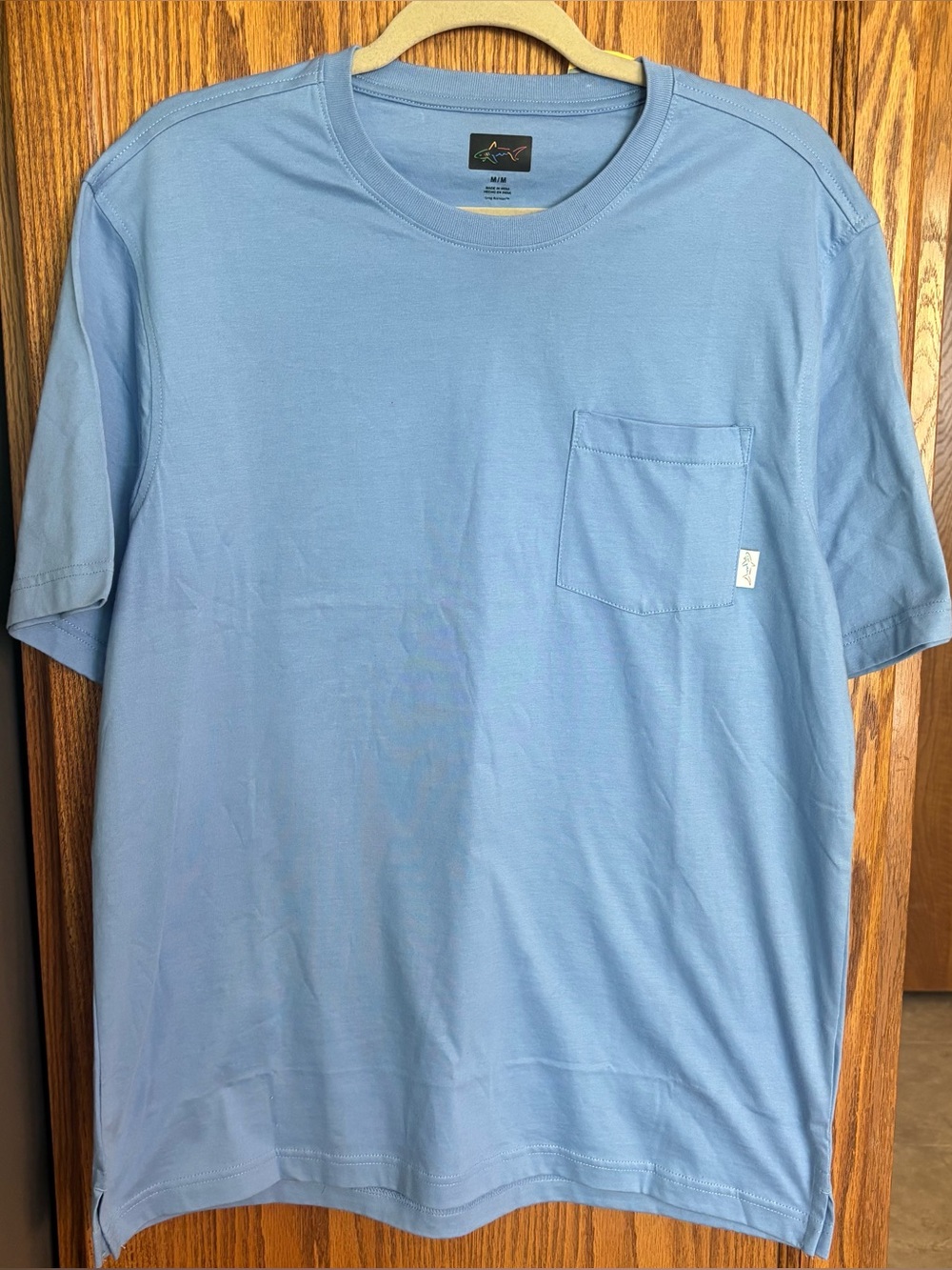 Men’s Greg Norman Light Blue Pocket T-Shirt, NWT